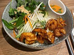 泰式大虾泰碗配辣味青柠水-Wagas沃歌斯(杭州黄龙万科店)