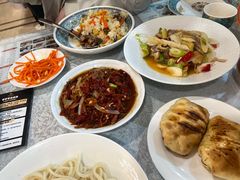 -汗腾格里·风味餐厅(新疆驻京办店)