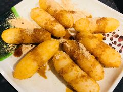 -爆炸头阿姨小四川正宗川味小吃(无任何分店)