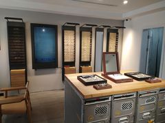 -目艮眼镜SHOWROOM(品牌集合店)