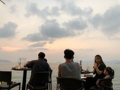 -Sunset Bar(丹绒亚路香格里拉店)