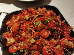 -巴厘龙虾·榜首油焖大虾(音乐学院·沿江酒馆店)