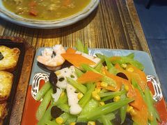 -花食间餐吧(远大购物中心群力店)