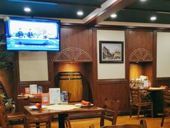 大堂-申德勒加油站西餐厅Schindlers Tankstelle(上海外滩店)
