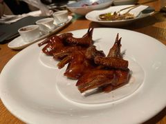 脆皮乳鸽-新荣记(西溪湿地店)