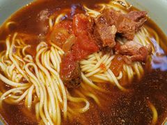 -亮亮面馆(经六路店)