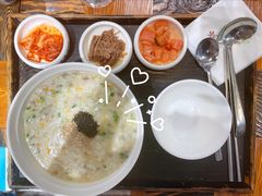 牛肉蔬菜粥-本粥&拌饭cafe(欧亚新生活店)