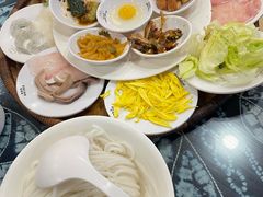 -桥香园云南过桥米线(金马碧鸡店)