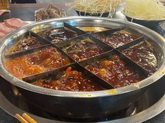 -邓莽子老火锅(中兴路总店)