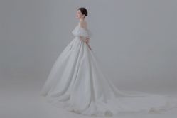 -唯一旅拍·颂当代影像艺术中心(上城店)