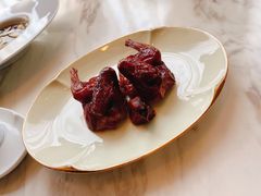 脆皮妙龄鸽-新荣记(新源南路店)