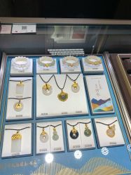 -周大福CHOW TAI FOOK(浦东八佰伴店)