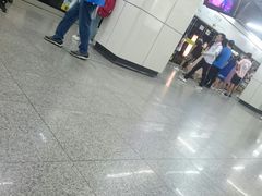-陆家浜路(地铁站)