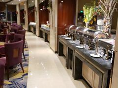 自助取餐区-泰安东尊华美达广场酒店·自助餐厅