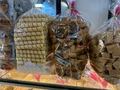 -红房子西点(汇联商厦天钥桥路店)