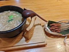-勺子米线·云南传统小吃市集(四方街店)