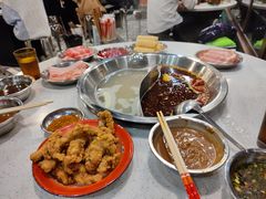 -老成都市井火锅阿泥頭火锅公司(海宁长安佳源中心广场店)