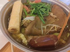 -小燕子重庆水瓢米线(冠城大通蓝郡店)