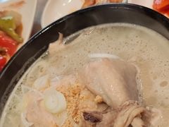 -长寿参鸡汤(朝韩风情街店)