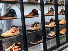 -Air Jordan(世贸天阶店)