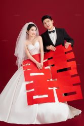 -雪中彩影婚纱摄影·微光艺术中心