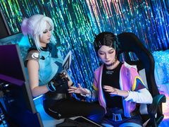 -米游妙妙屋cosplay换装自拍摄影体验馆