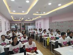 -爱月宝月嫂·育儿嫂(哈尔滨总店)