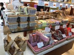 -红宝石·鲜奶小方·海派西点房(莘庄龙之梦店)