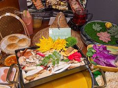 -花菇朵·云山雀 ll 野生菌锅·野果酸汤·精品滇菜(万柳店)