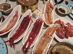 -雍容荟帝王蟹活龙虾展台自助(IFS黑金店)