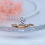 原来只是看中了女戒，特地跟男友到爱登珠宝看了样板