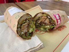 招牌烤鸭卷-特派卷·老北京烤鸭卷(合生汇购物中心店)