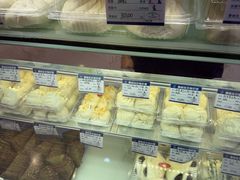 -白玉兰食品甜凤店(合生汇店)