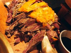 烤羊腿-丝路金桃·新疆菜(徐汇店)