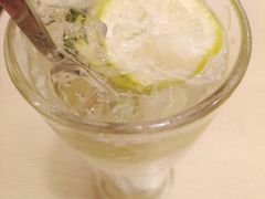 -佰搭果·广式茶餐厅(西华路店)