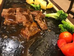 -必胜客(WOW朝阳商业城店)