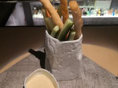笔筒色拉-穹六人间 people 6(岳阳路店)