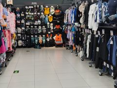 -迪卡侬(高新万达店)