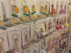 -名创优品(中原万达2F店)