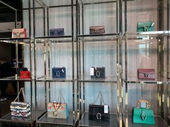 -Gucci(首创奥特莱斯店)