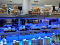 面包甜点陈列柜-小嘟来烘焙店