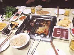-海底捞火锅鲜切牛肉主题店(长寿路店)