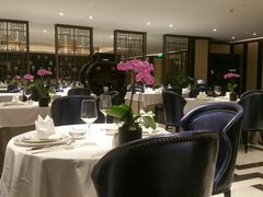 大堂-Yan Ting 宴庭中餐厅(上海静安瑞吉酒店)