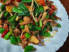 -哈尼梯田美食土菜馆