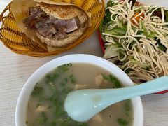 -洪峰浩老北京烧饼夹肉(角门路店)