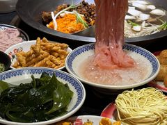 -沸炉重庆老火锅(军事博物馆店)