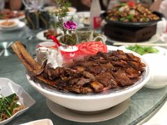 炭烧雪花牛肋骨-山泉公馆酒家(广州东站店)