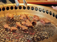 -铭牛烧肉·和牛海鲜自助(高新月牙湖店)