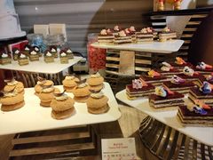-广州花都皇冠假日酒店