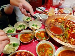 -龙巢盱眙龙虾·牛蛙·烧烤宵夜(八卦岭店)